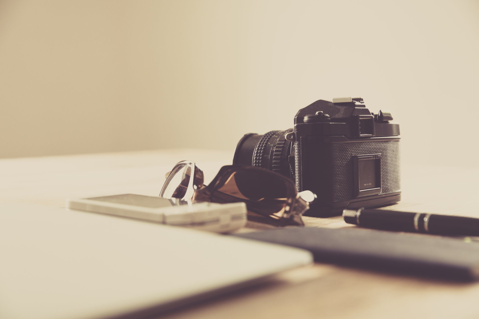 фотограф маркус spiske фото фотоаппарат очки смартфон ручка
