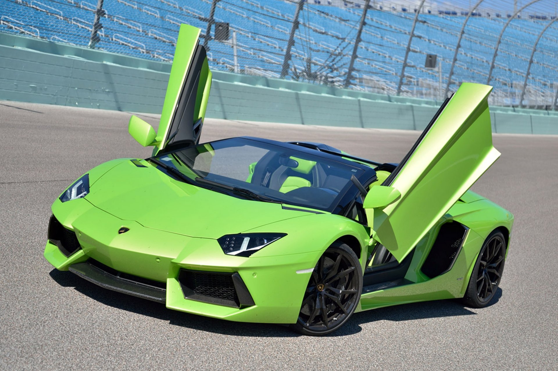Lamborghini Murcielago салатовая