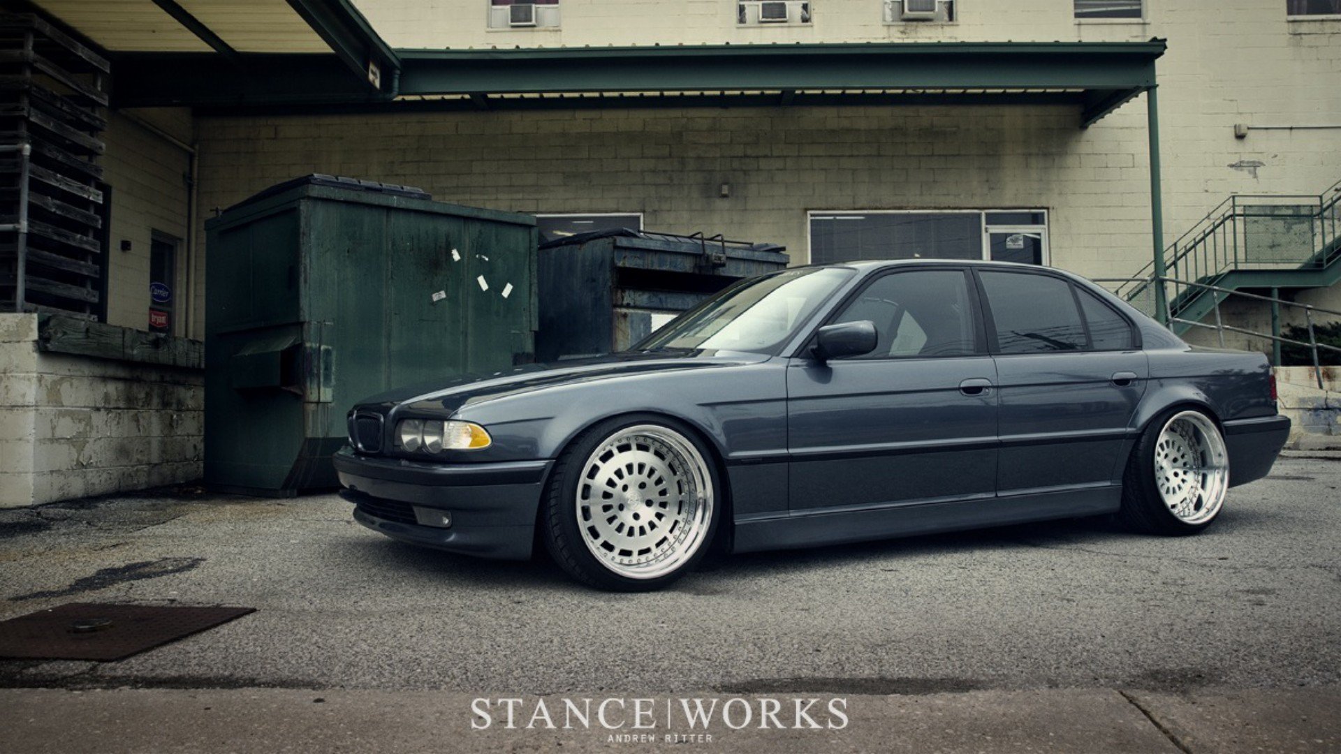 BMW e38 long stance
