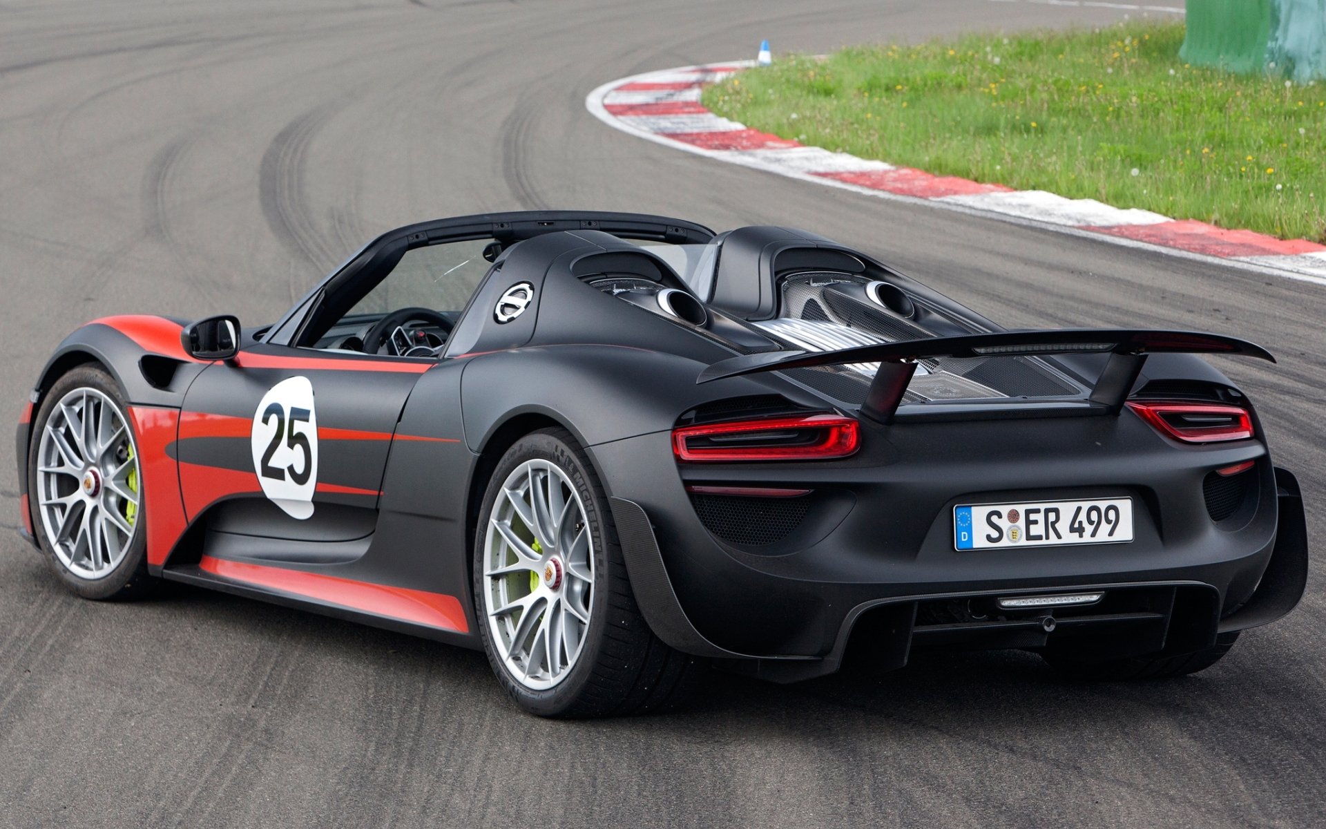Феррари 918 Spyder