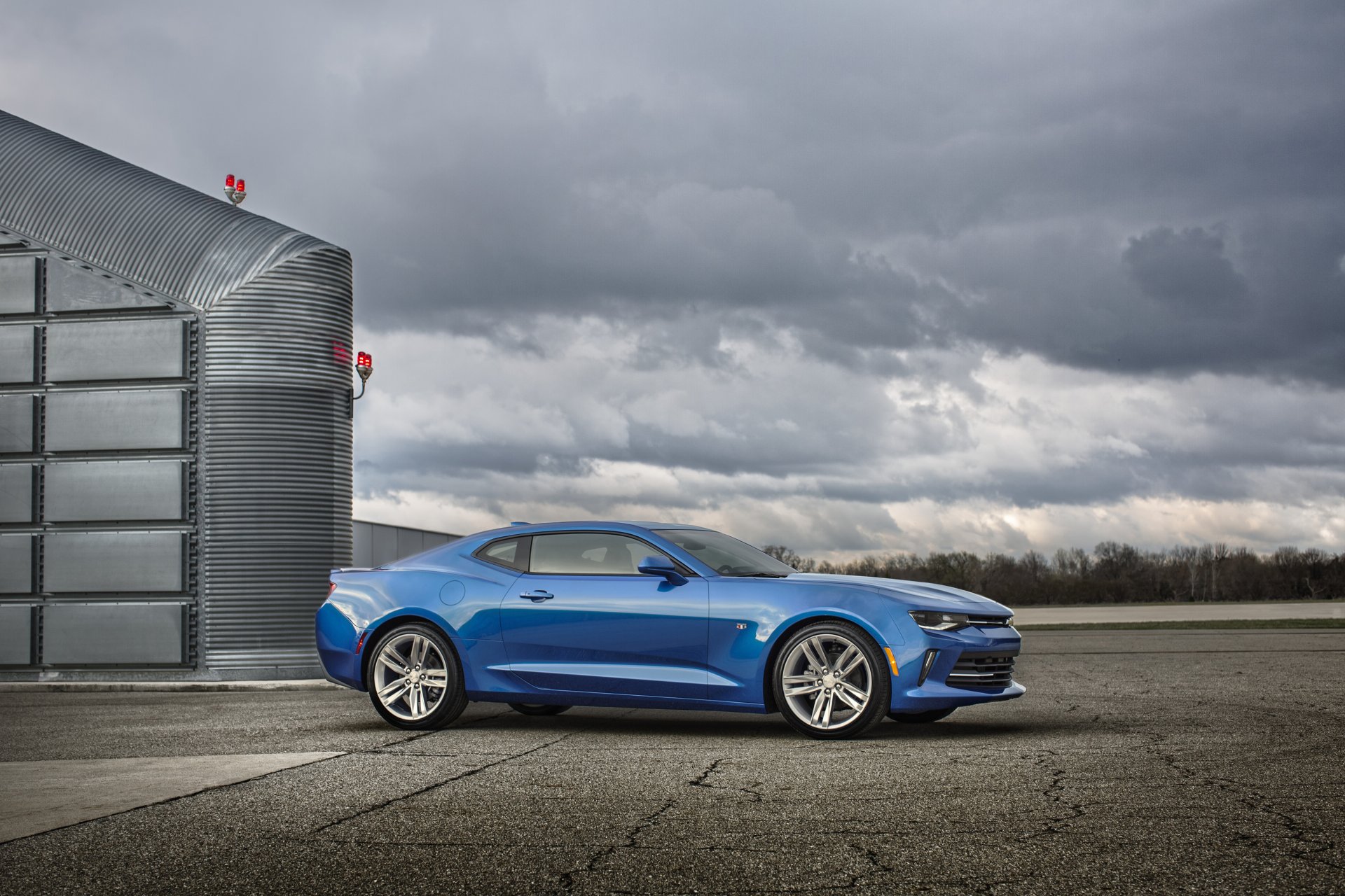 Chevrolet Camaro 2016 синяя