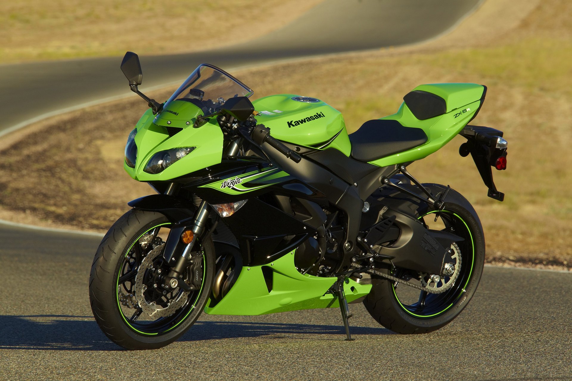 Сузуки ниндзя. Кавасаки zx6r. Мотоцикл Kawasaki zx6r. Kawasaki Ninja zx6r 2010. Мотоциклы Kawasaki Ninja zx6r.