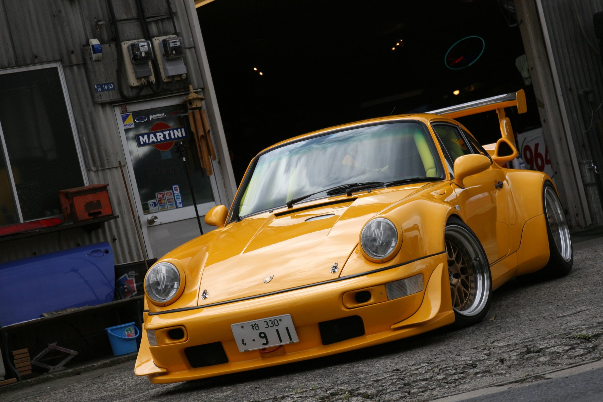 porsche 911 турбо мартини порше гараж