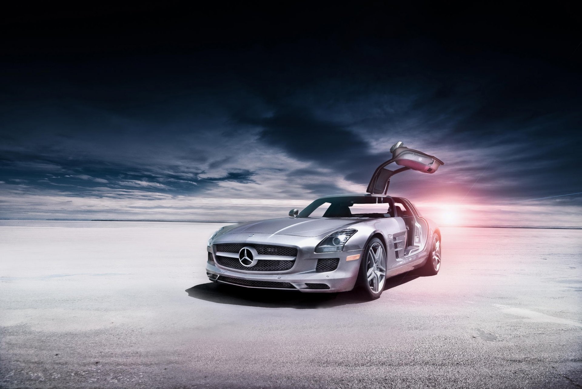 Mercedes SLS AMG РѕР±РѕРё
