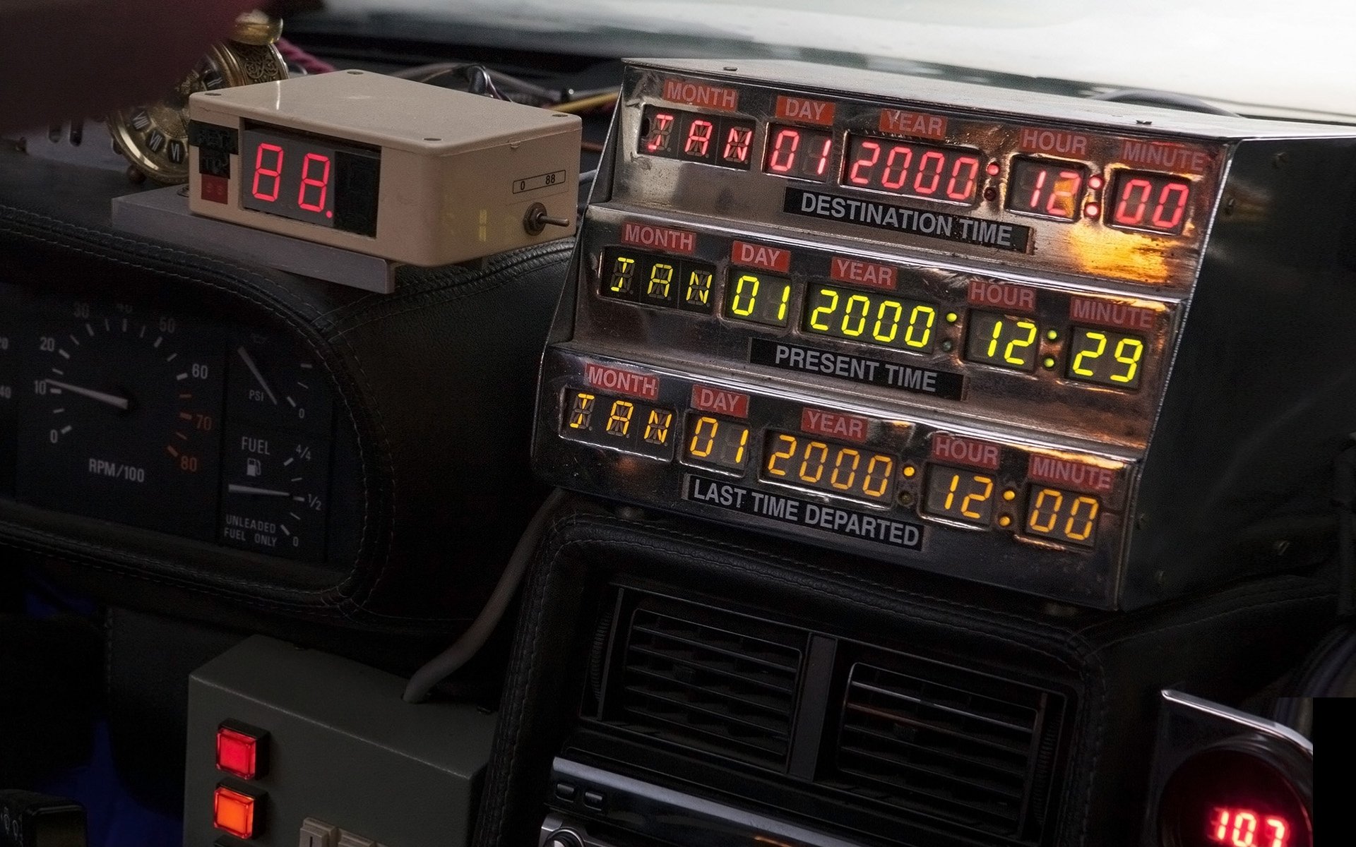 delorean dmc -12 назад в будущее машина времени делориан табло фон