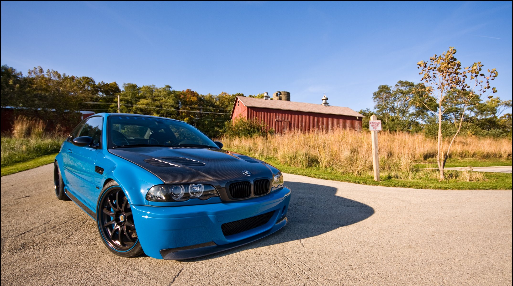 BMW e46 синяя