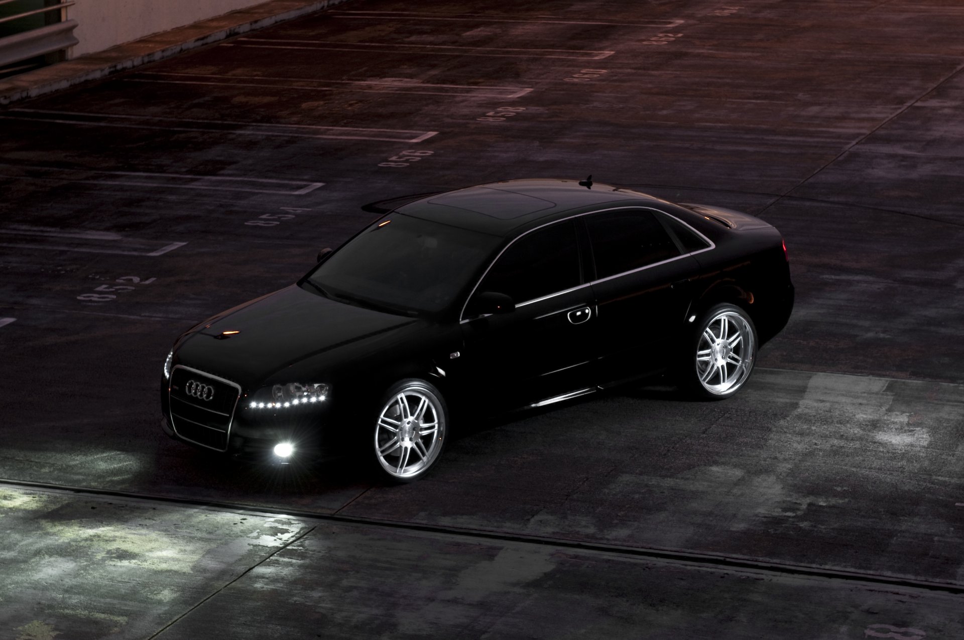 Черные обои авто
