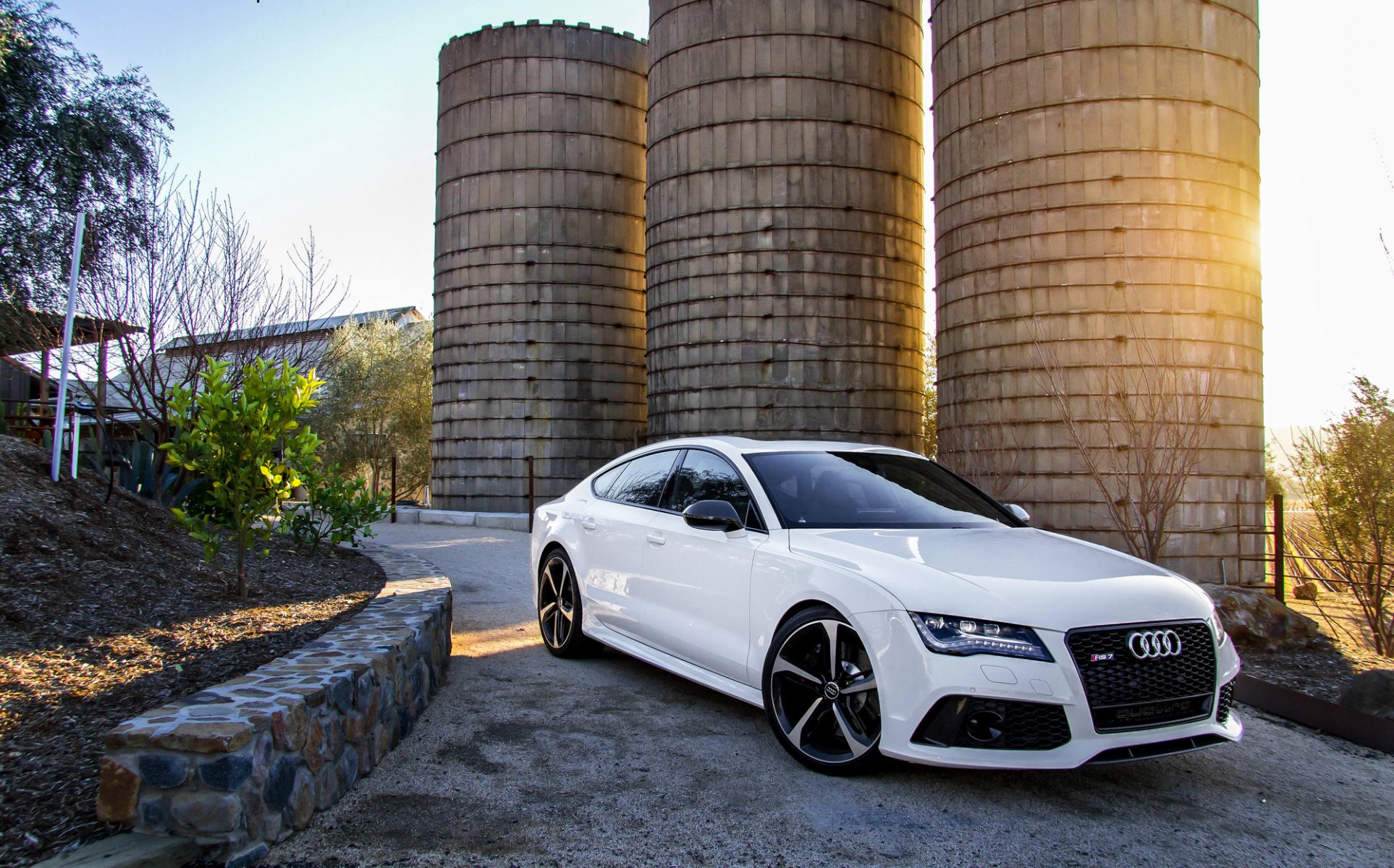 Ауди rs7 на закате