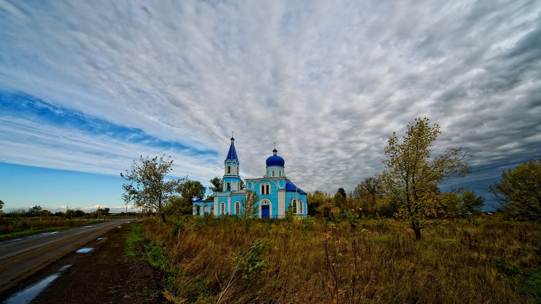 Тропа к церкви