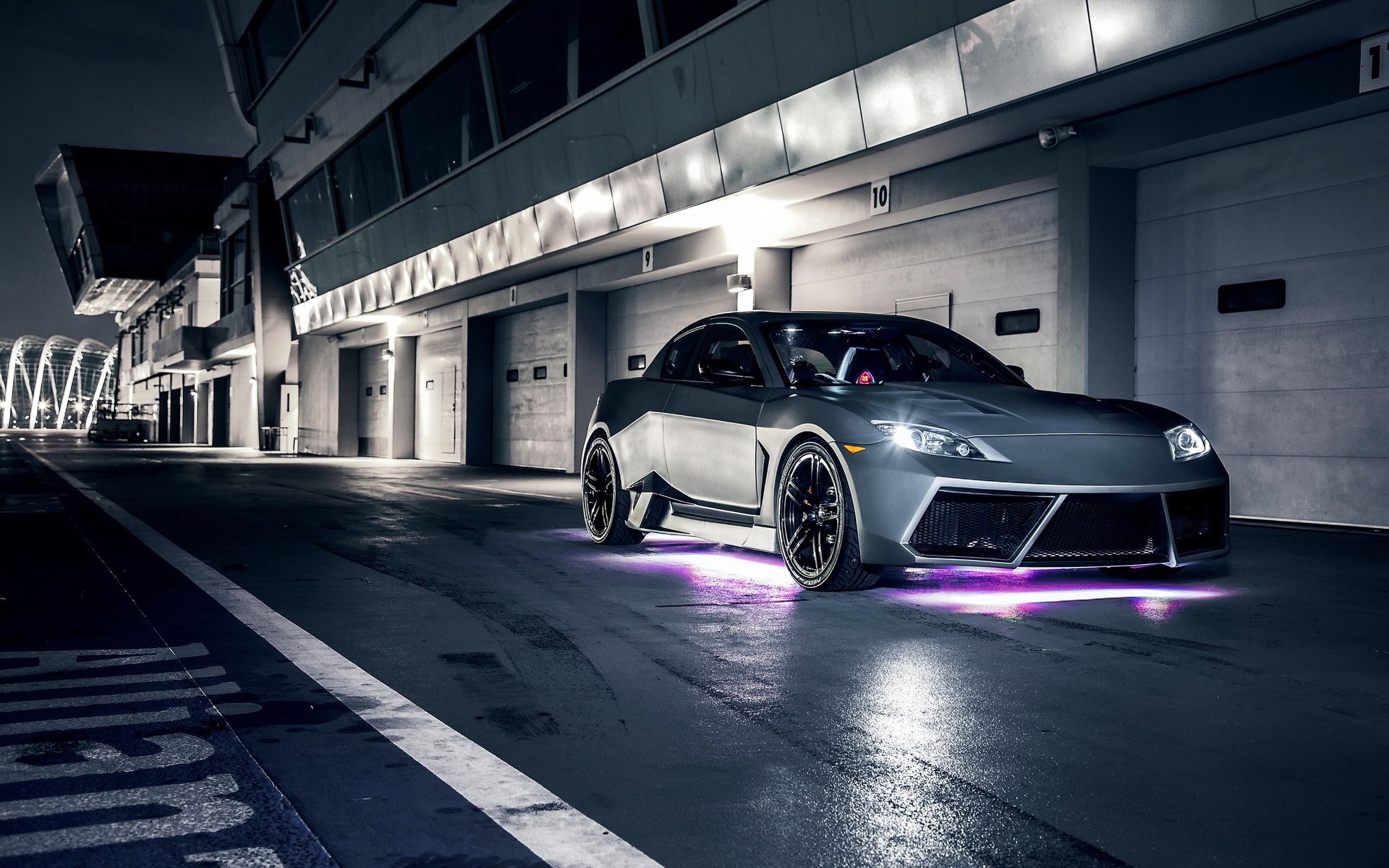 Mazda RX 8 РЅРµРѕРЅ